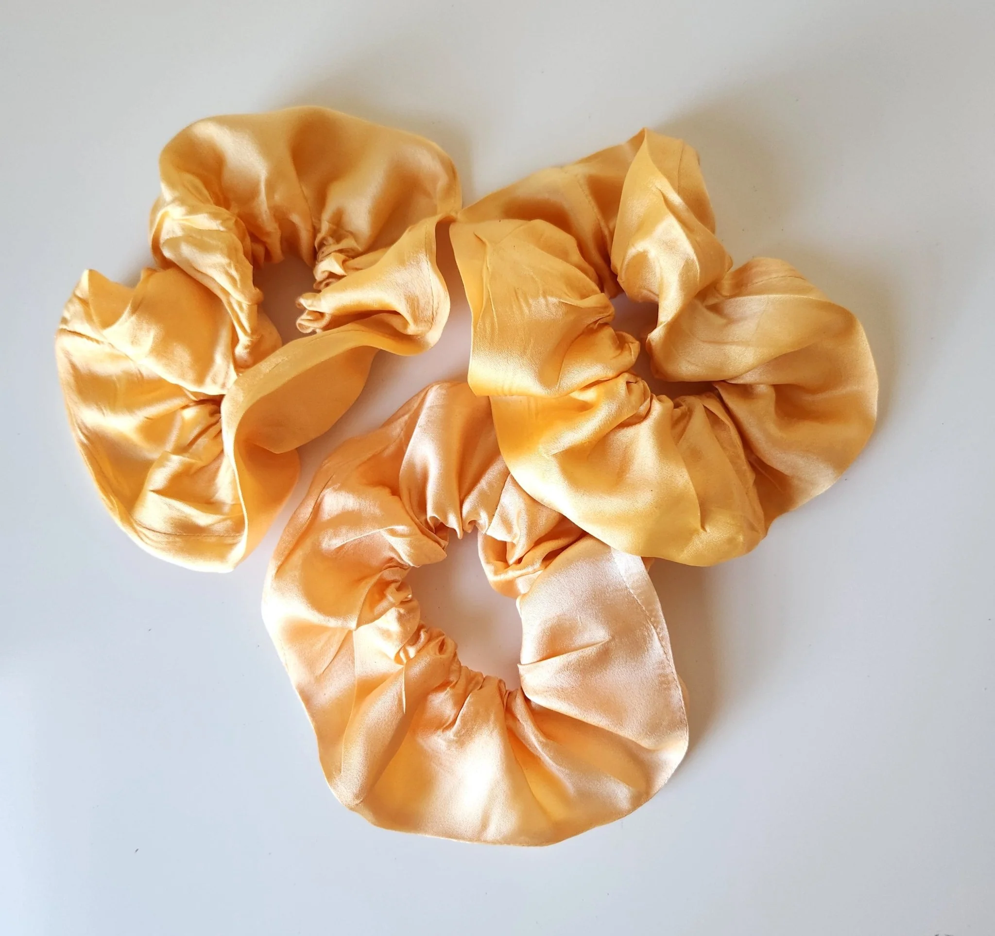 COLOR POP! Solid Botanically Dyed Silk Hair Scrunchie - Image 10