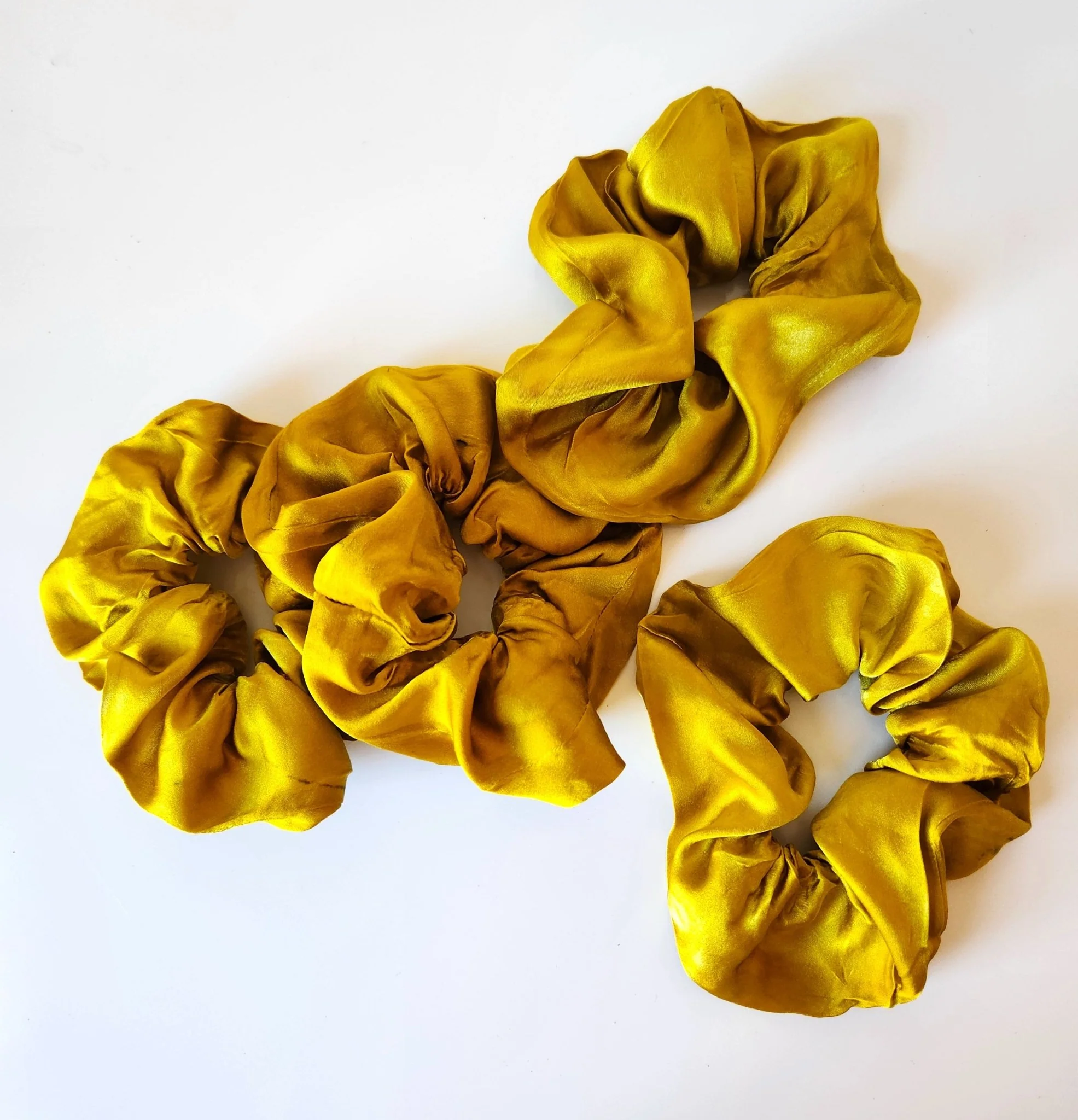 COLOR POP! Solid Botanically Dyed Silk Hair Scrunchie - Image 5