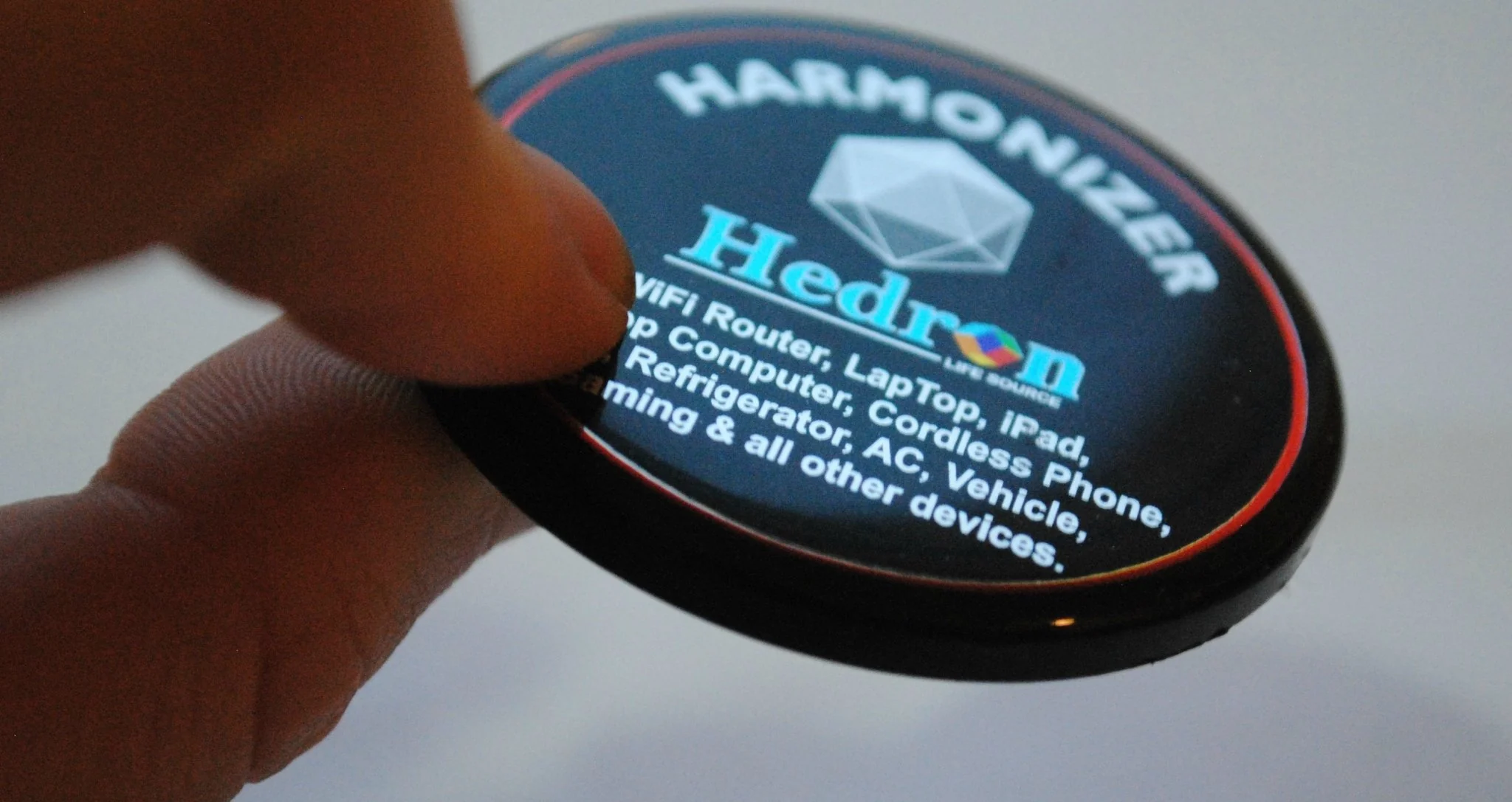 Hedron Harmonizer for Larger Electronic Devices - Image 3